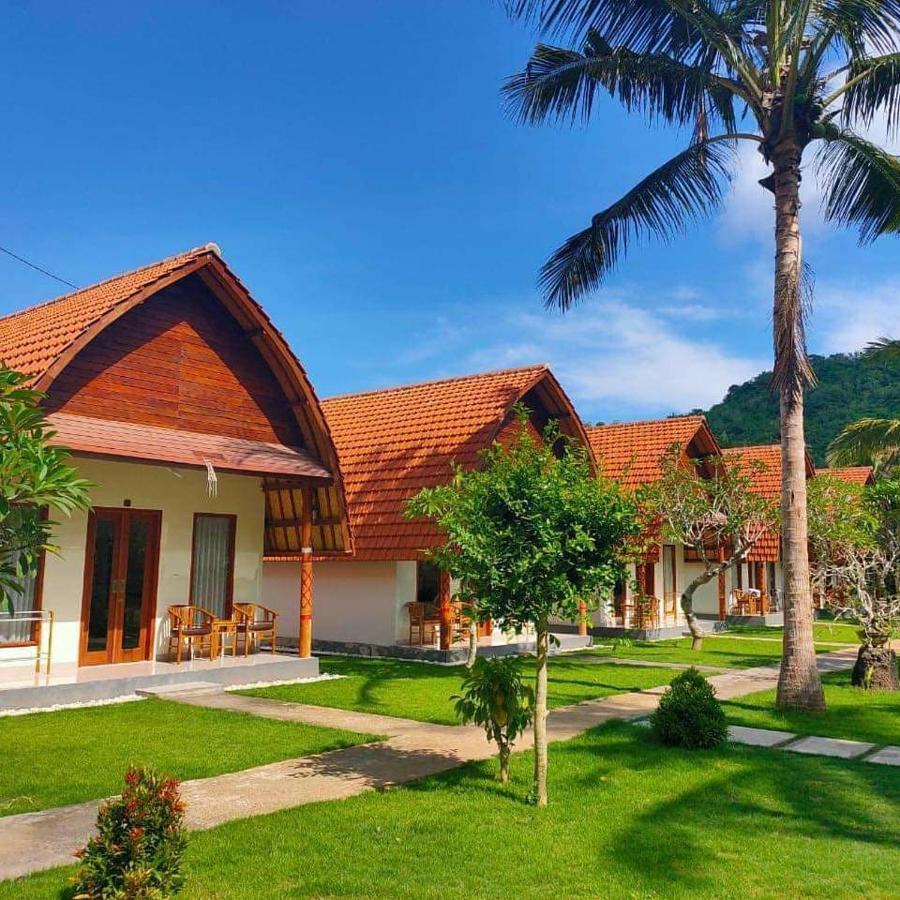The Tinsi Hotel Toyapakeh Exterior photo